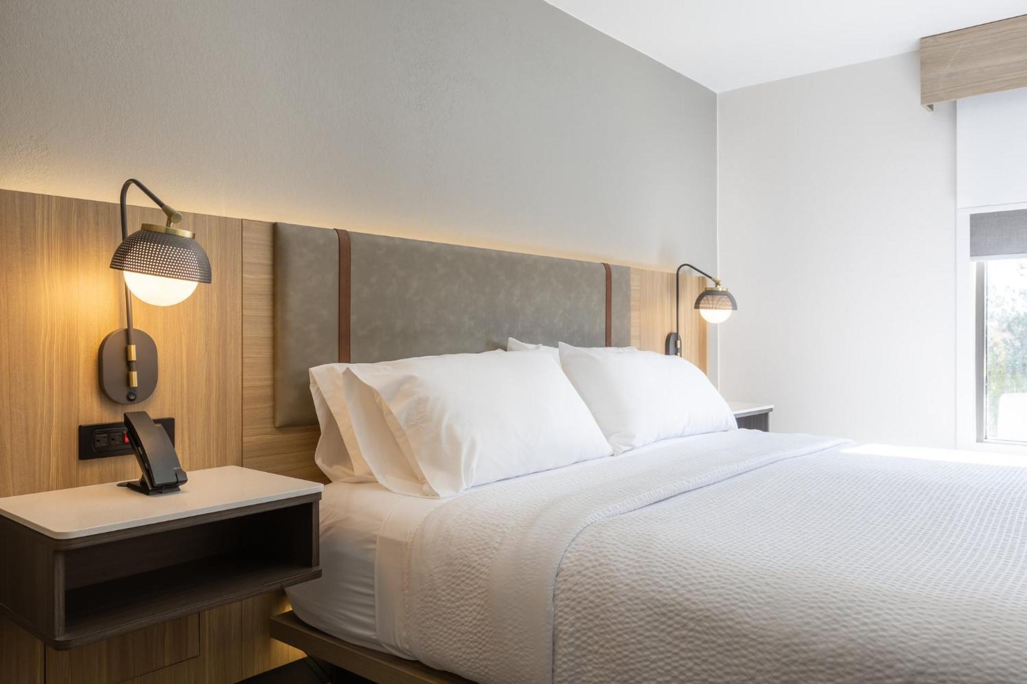 Holiday Inn Anderson By Ihg Exterior foto